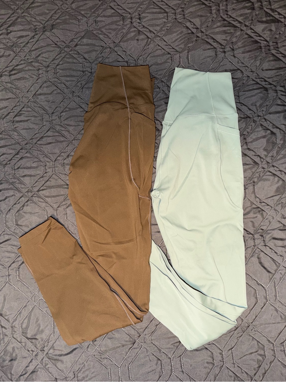 (2) Amazon Tan & Mint leggings size small